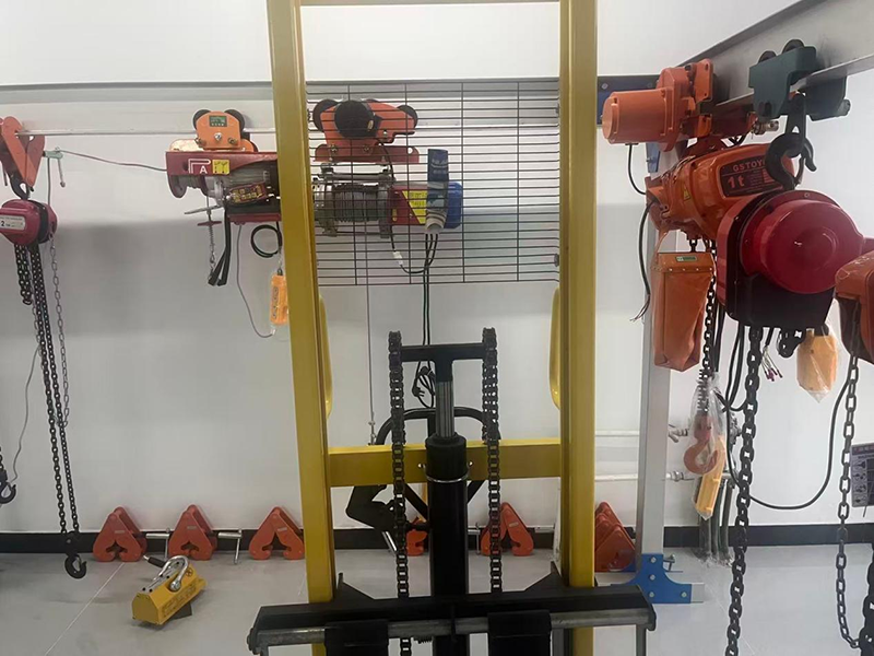 Manual Hydraulic Stacker